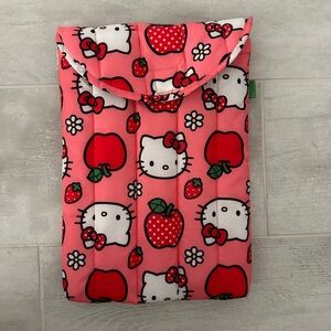 BAGGU puffy Hello Kitty laptop sleeve 13/14’’